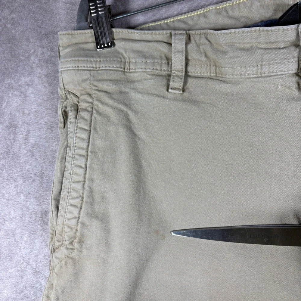 The North Face Shorts Mens 38 Tan Chino Hiking Stretch Casual Gorpcore‎ Outdoors